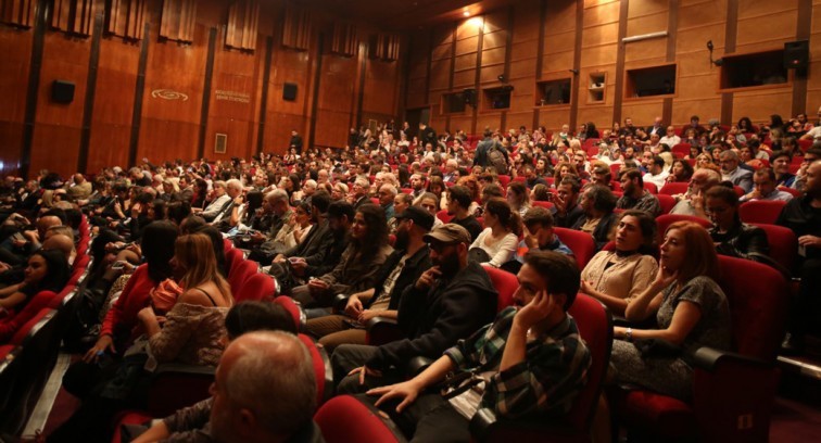 Macbeth kapalı gişe oynuyor Macbeth kapalı gişe oynuyor